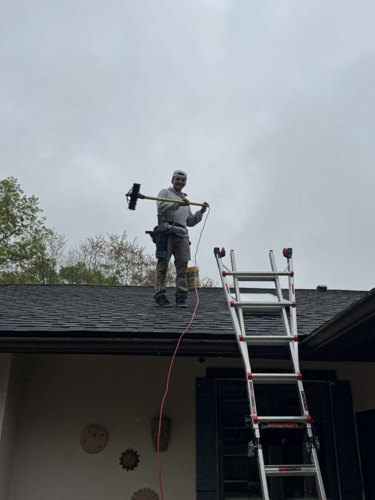 Window Cleaning in North Kingstown, RI Window Cleaning in North Kingstown, RI