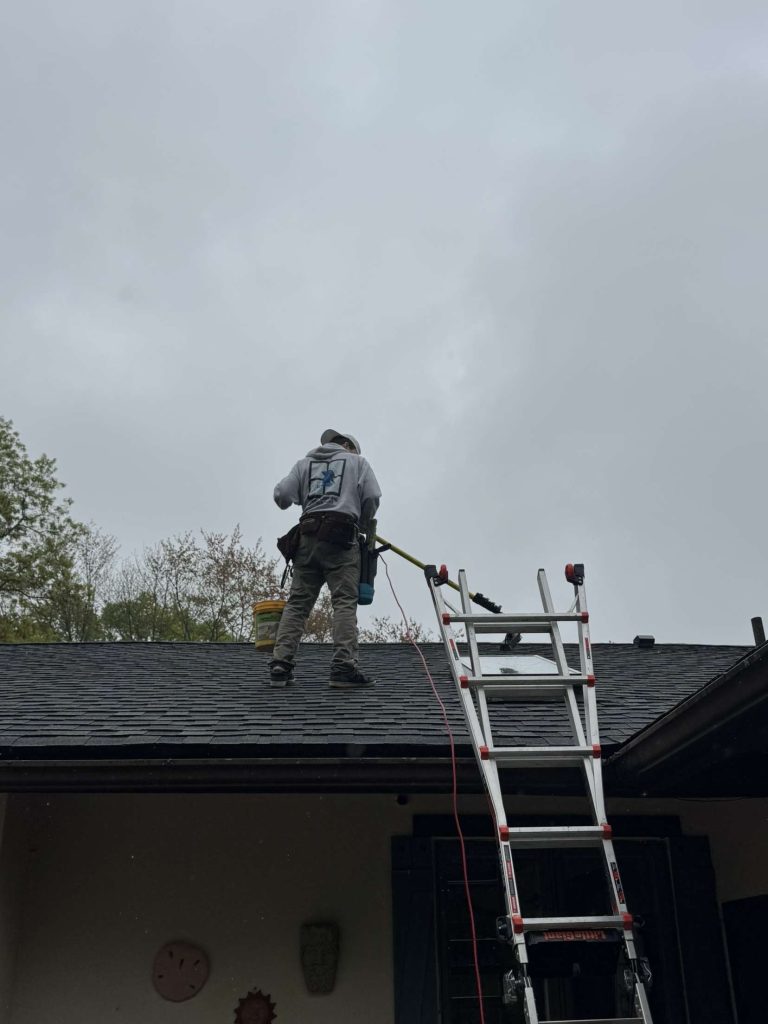 Window Cleaning in North Kingstown, RI Window Cleaning in North Kingstown, RI